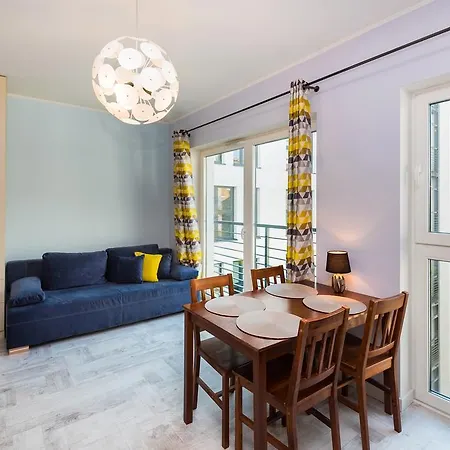 Supreme Vossa Apartment
